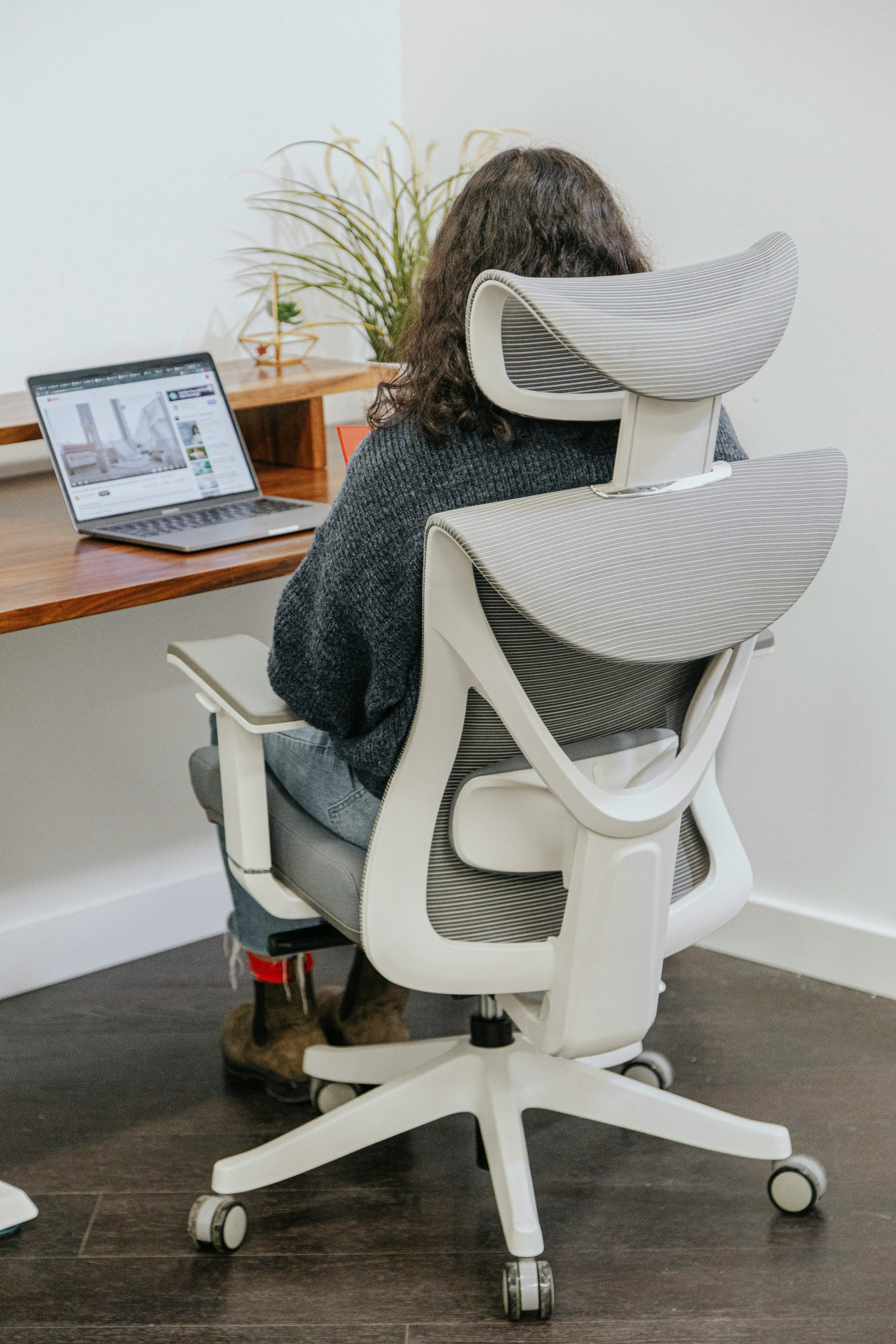 Cadeira Ergonômica: O Guia Completo para Mais Saúde, Produtividade e Conforto no Trabalho